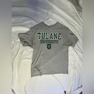 Tulane university shirt size large